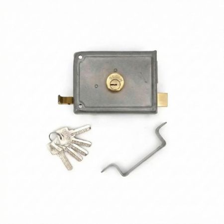 تصویر از قفل حیاطی کامپیوتری با مقابلی سپه